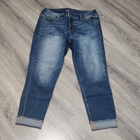 Maurices Cropped Raw Hem Jeans - Picture 4 of 7